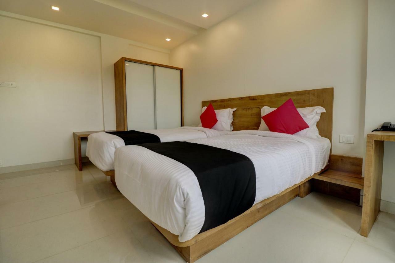 Hotel The Orange Flag Aurangabad  Exterior foto